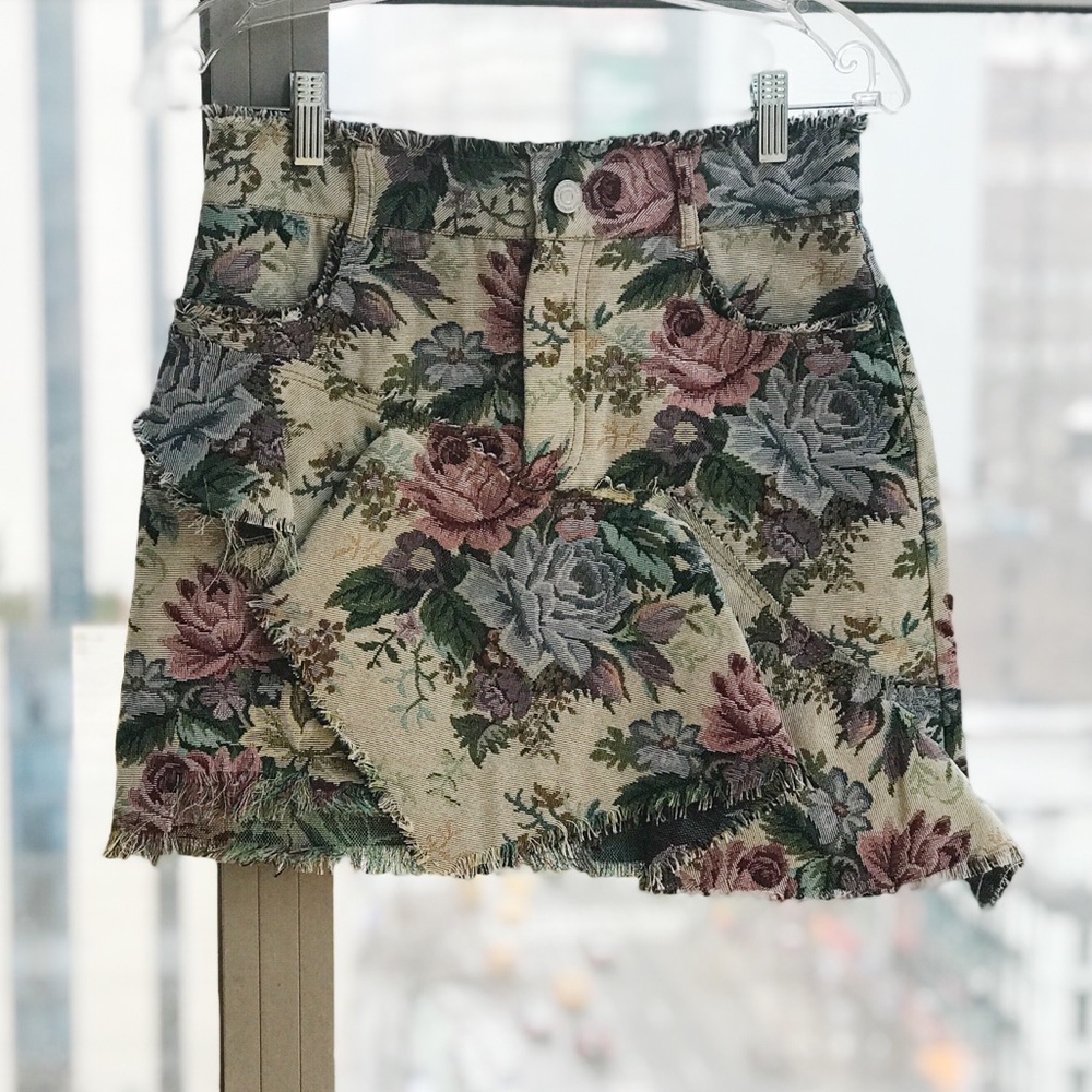 ZARA Floral Design Jean Skirt — NWT